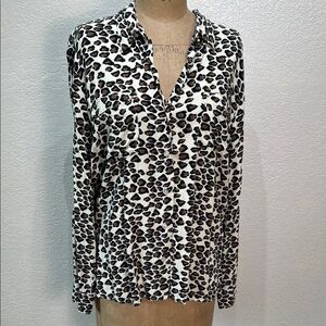 4 Our Dreamers Leopard‎ Print Button-Up Long Sleeve Large Blouse